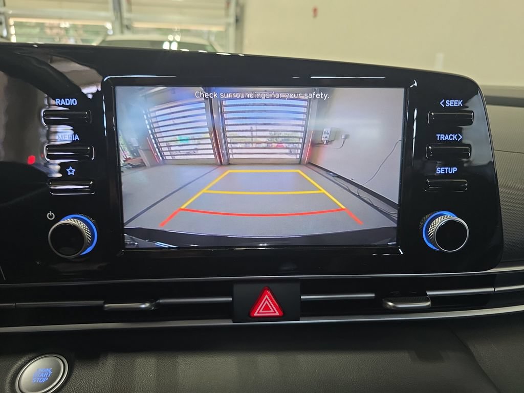 Certified 2022 Hyundai Elantra SEL w/ Convenience Package FWD image 20