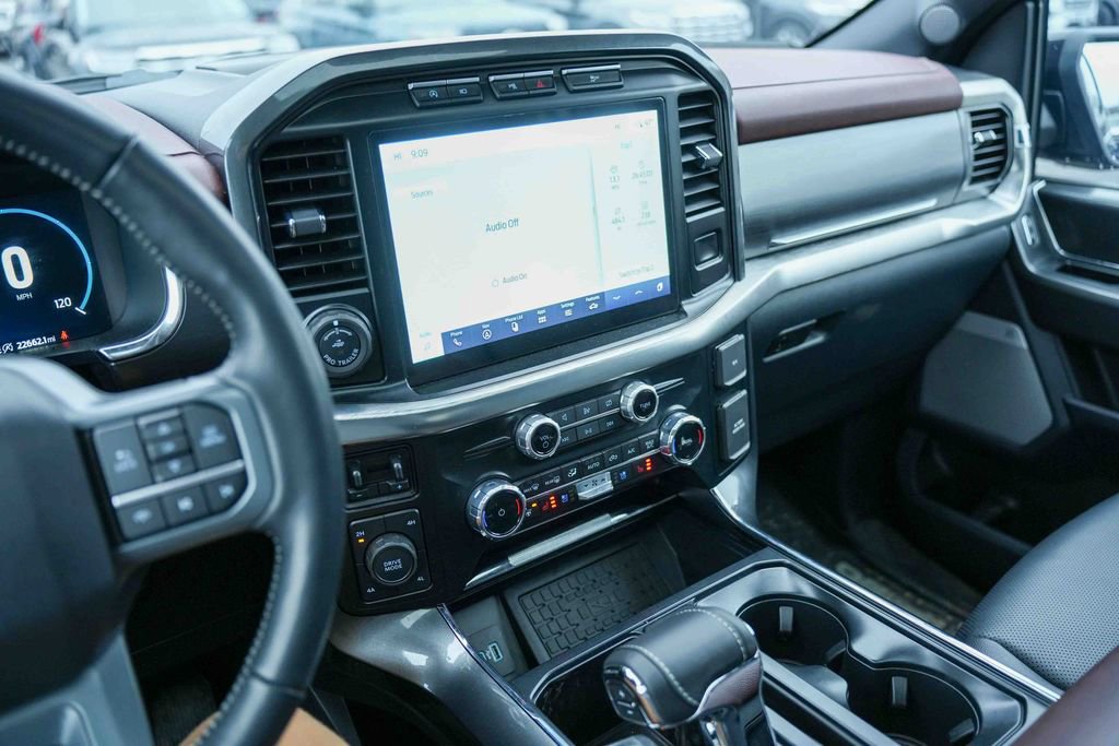 Used 2023 Ford F150 Lariat w/ Equipment Group 502A High image 28