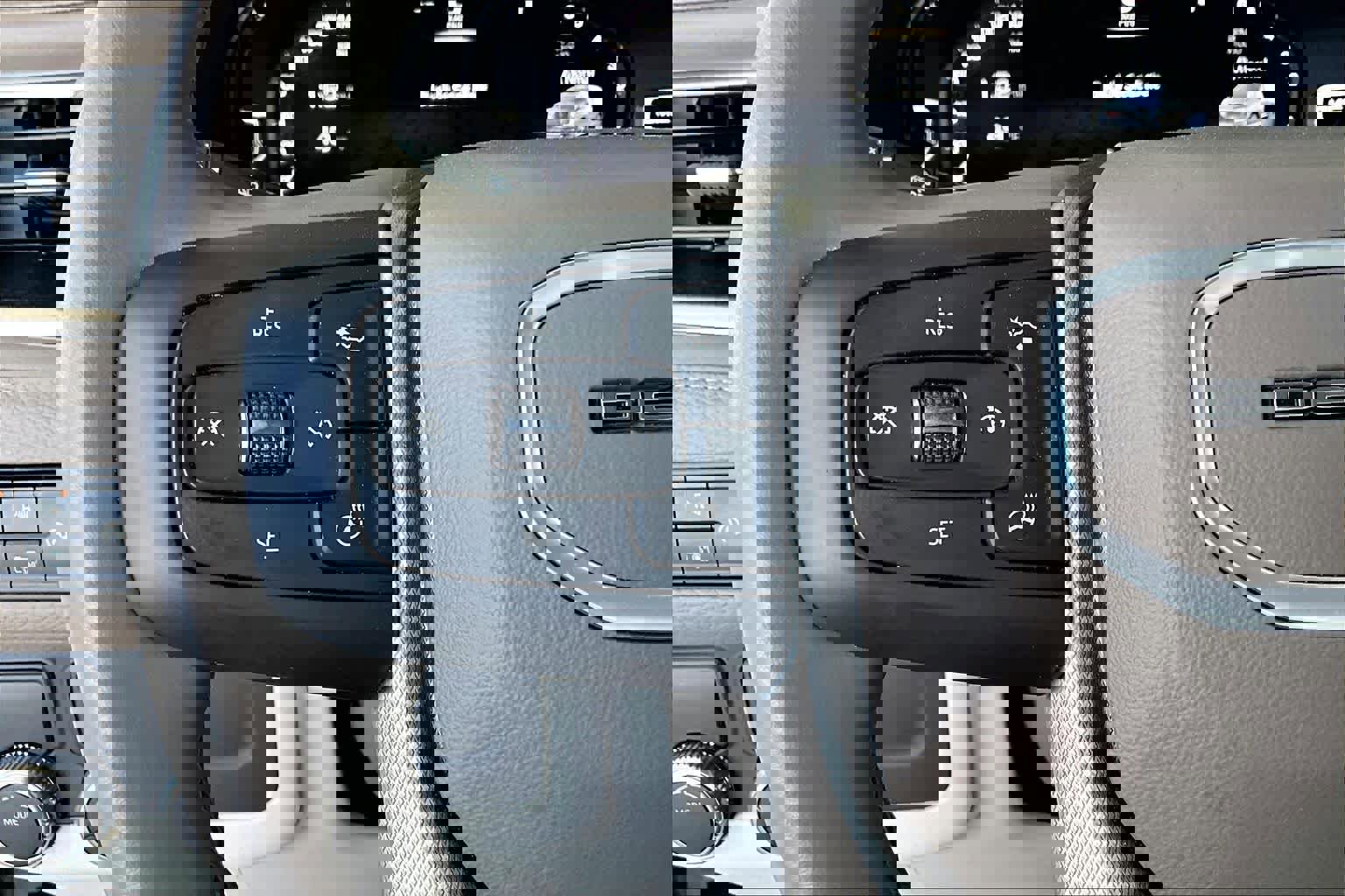 Used 2024 GMC Yukon Denali image 23