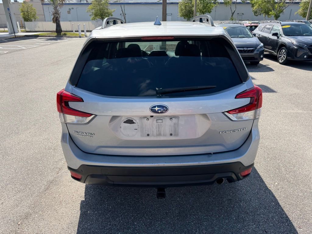 Used 2023 Subaru Forester Limited AWD/4WD image 6