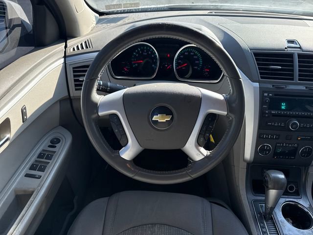 Used 2011 Chevrolet Traverse LT w/ White Premiere Package FWD image 21