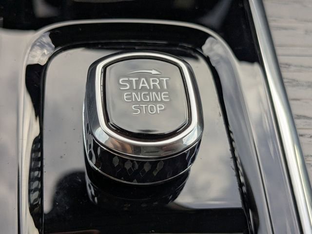 Used 2024 Volvo V90 B6 Cross Country Plus image 36