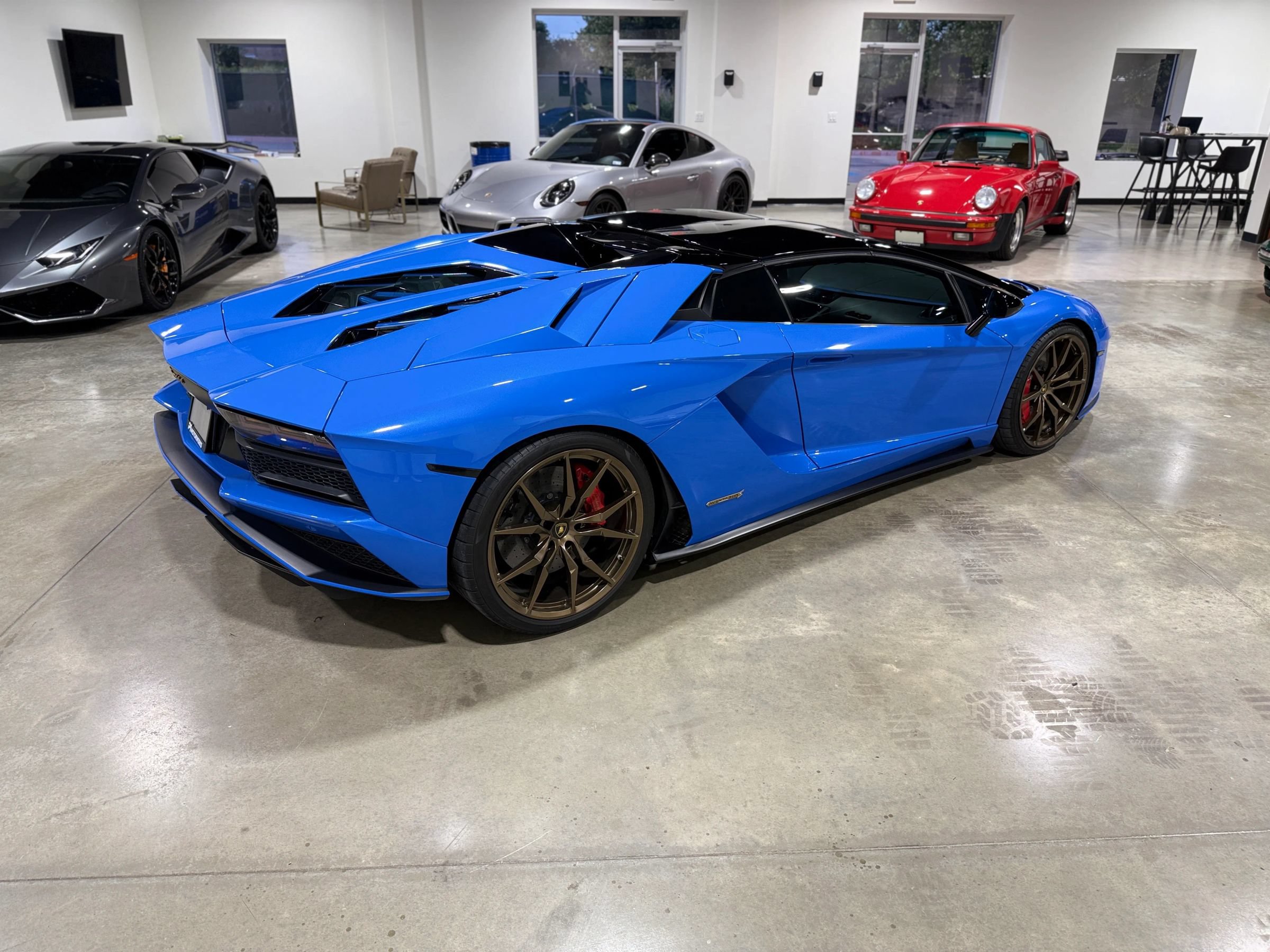 Used 2018 Lamborghini Aventador S AWD/4WD image 39