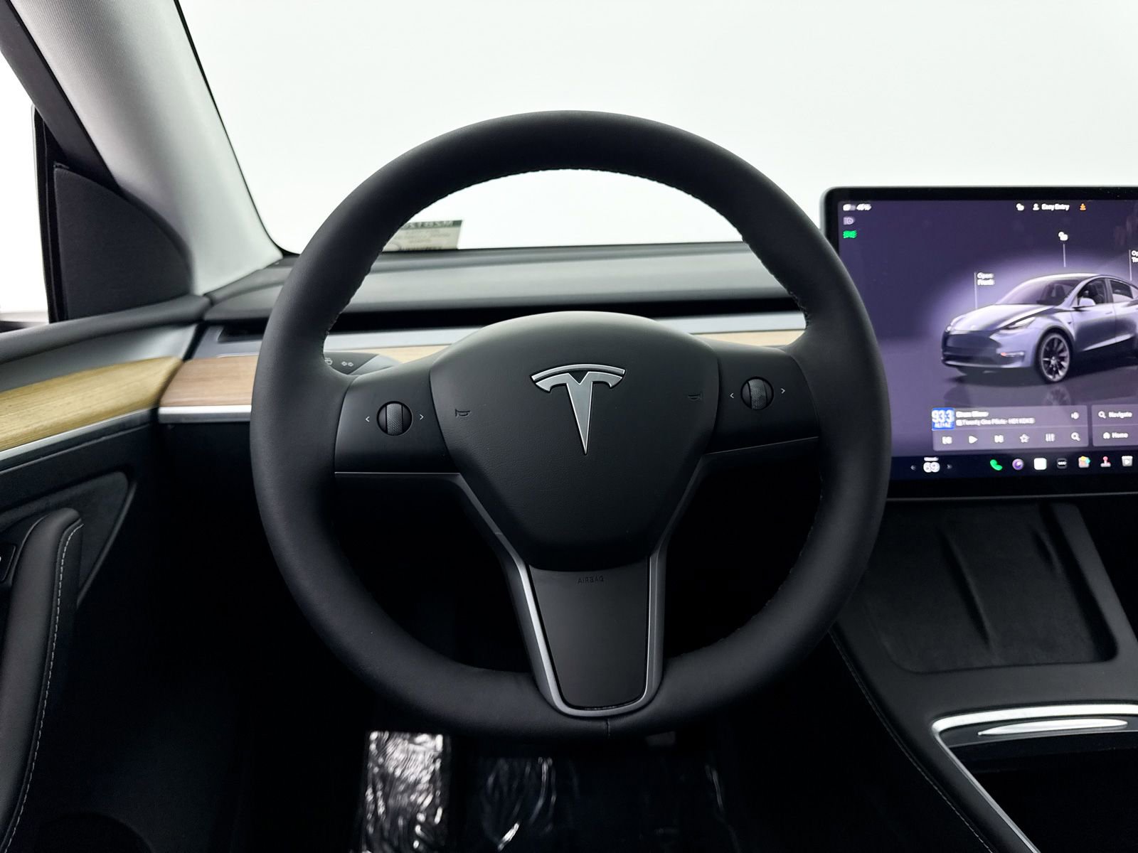 Used 2023 Tesla Model Y Long Range image 31