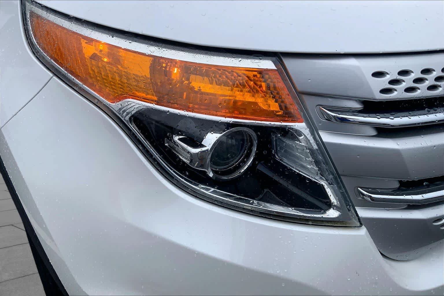 Used 2012 Ford Explorer XLT FWD image 25