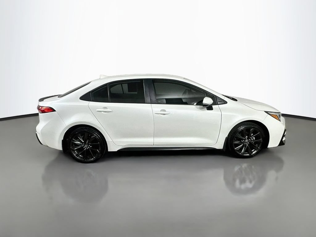 Used 2025 Toyota Corolla SE FWD image 7