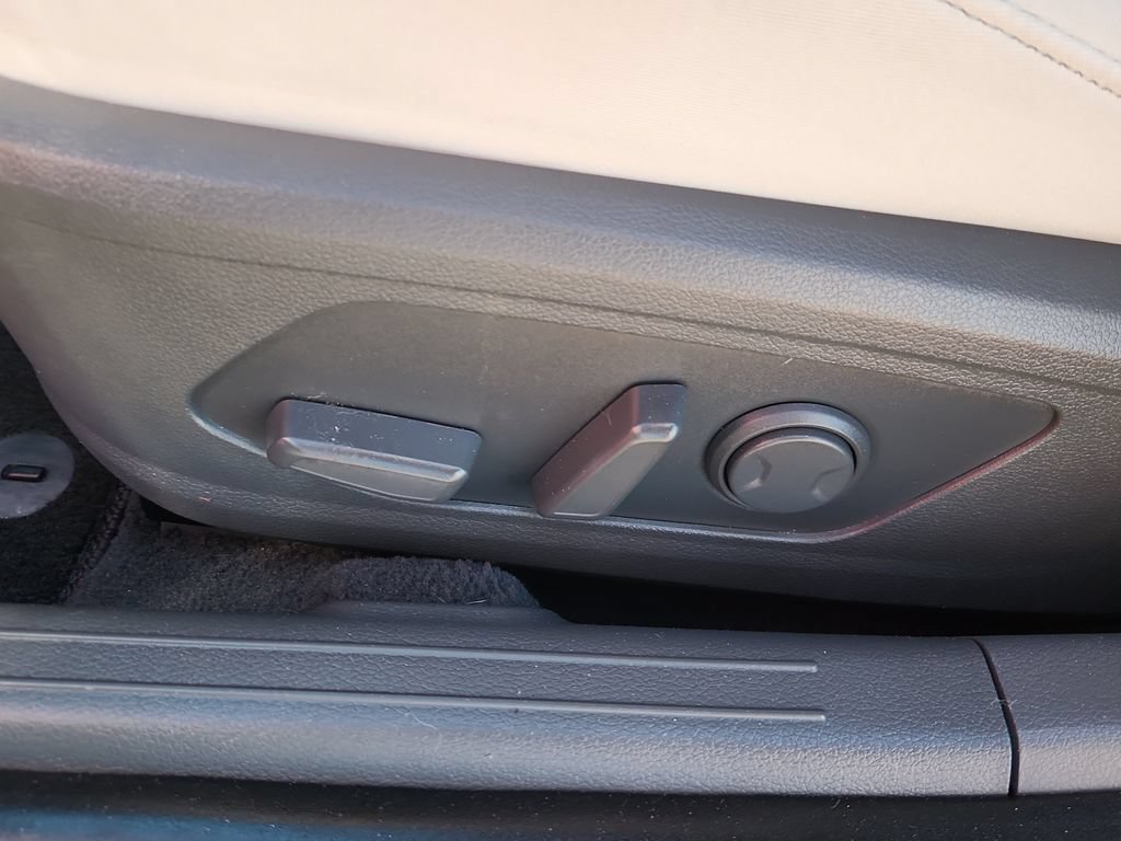 Used 2024 Hyundai Sonata SEL AWD/4WD image 9