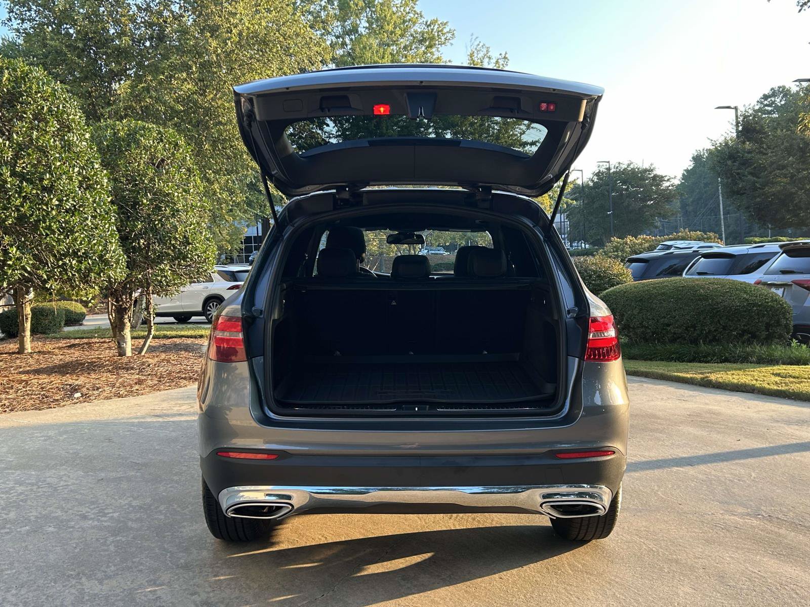 Used 2018 Mercedes-Benz GLC 300 4MATIC image 9