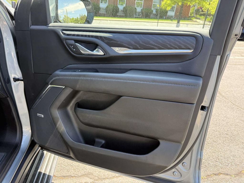 Used 2023 GMC Yukon Denali w/ Denali Reserve Package AWD/4WD image 15