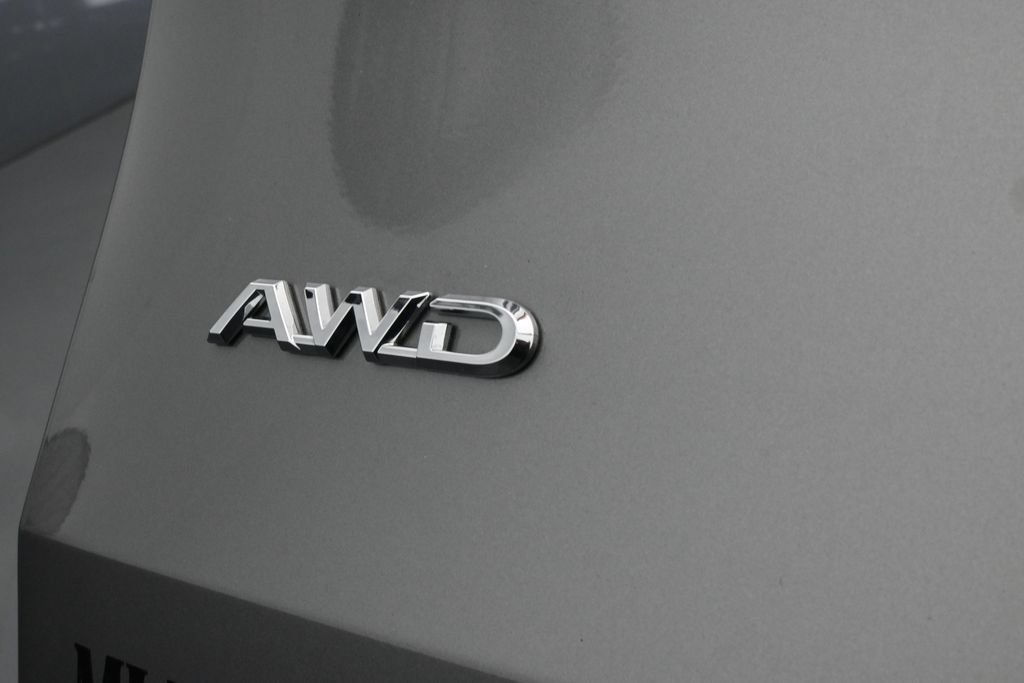 Used 2025 Toyota Grand Highlander AWD image 37