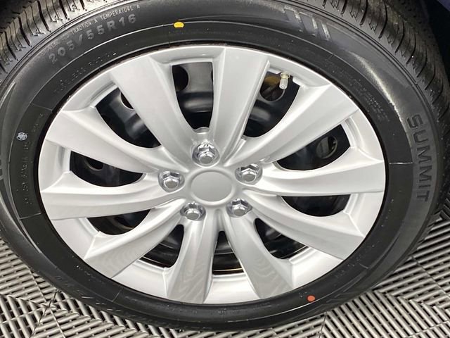 Used 2022 Toyota Corolla LE image 28