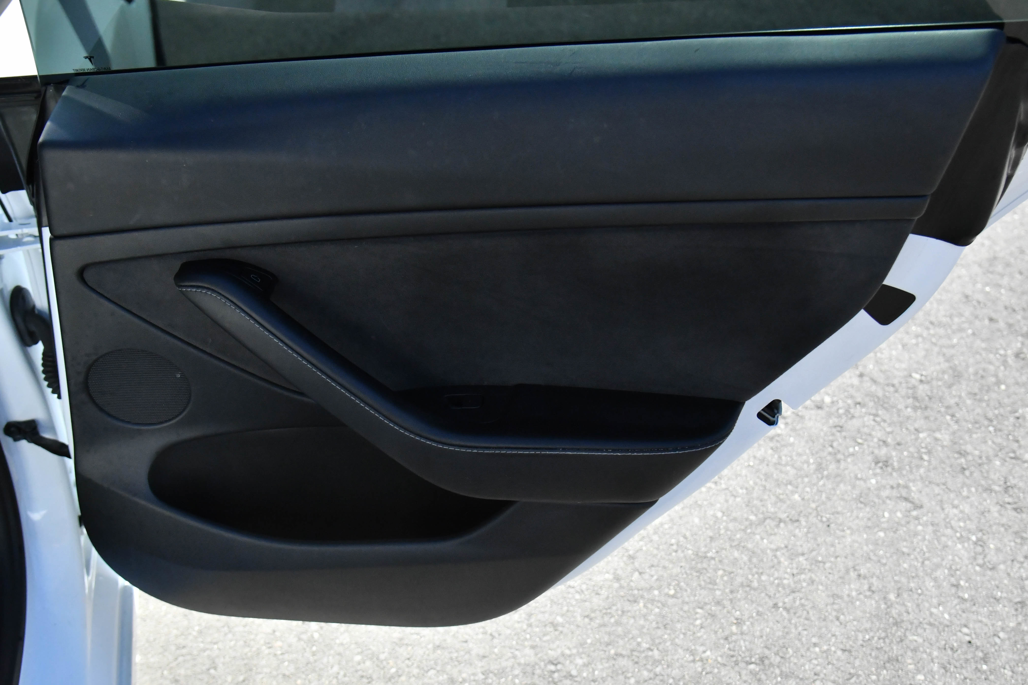 Used 2023 Tesla Model 3 Standard Range image 37