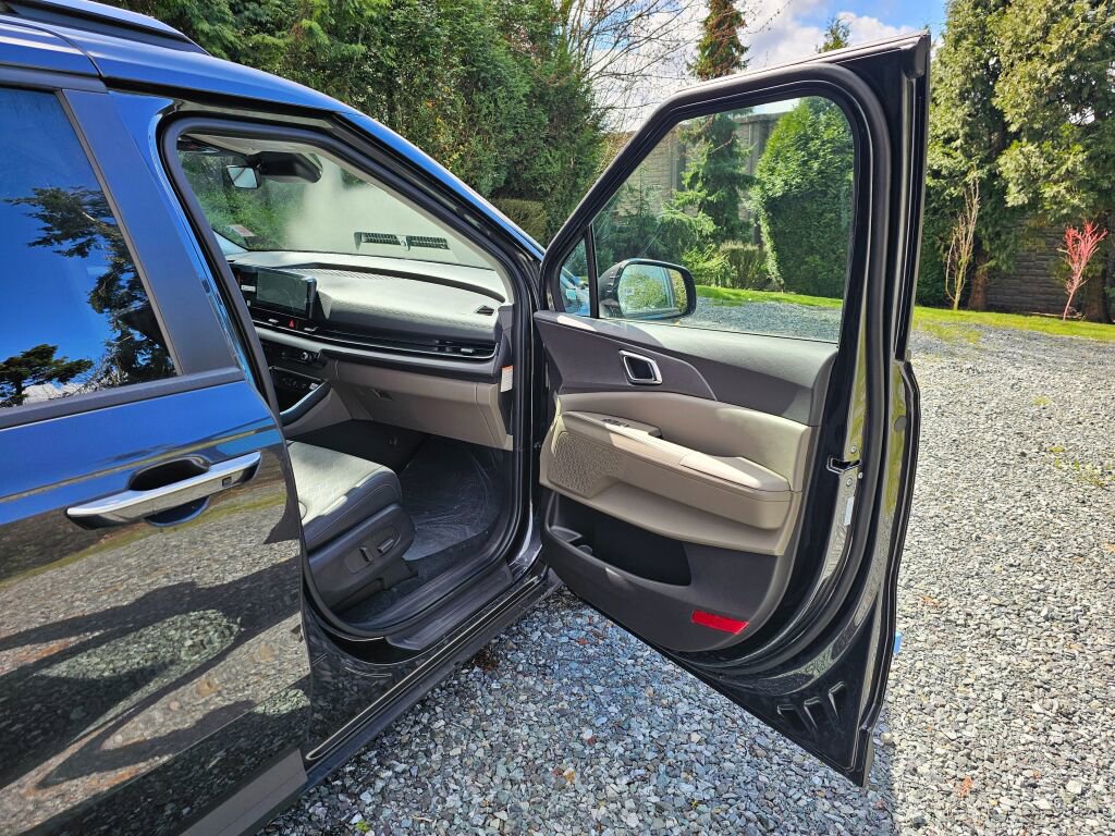 New 2026 Kia Carnival EX image 29