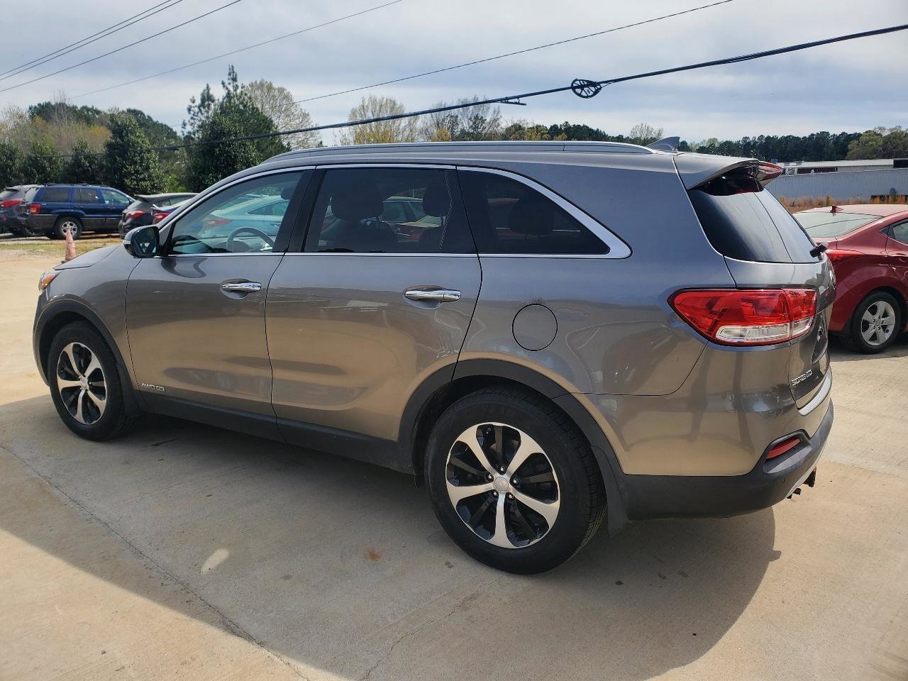 Used 2016 Kia Sorento EX image 13