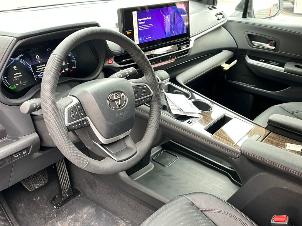 New 2026 Toyota Sienna Platinum image 10