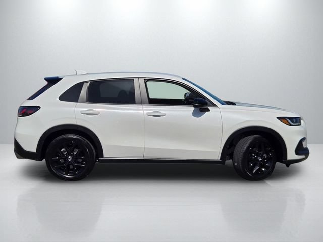 Used 2025 Honda HR-V Sport image 3