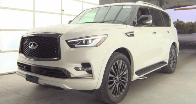 Used 2024 INFINITI QX80 Sensory AWD/4WD image 7