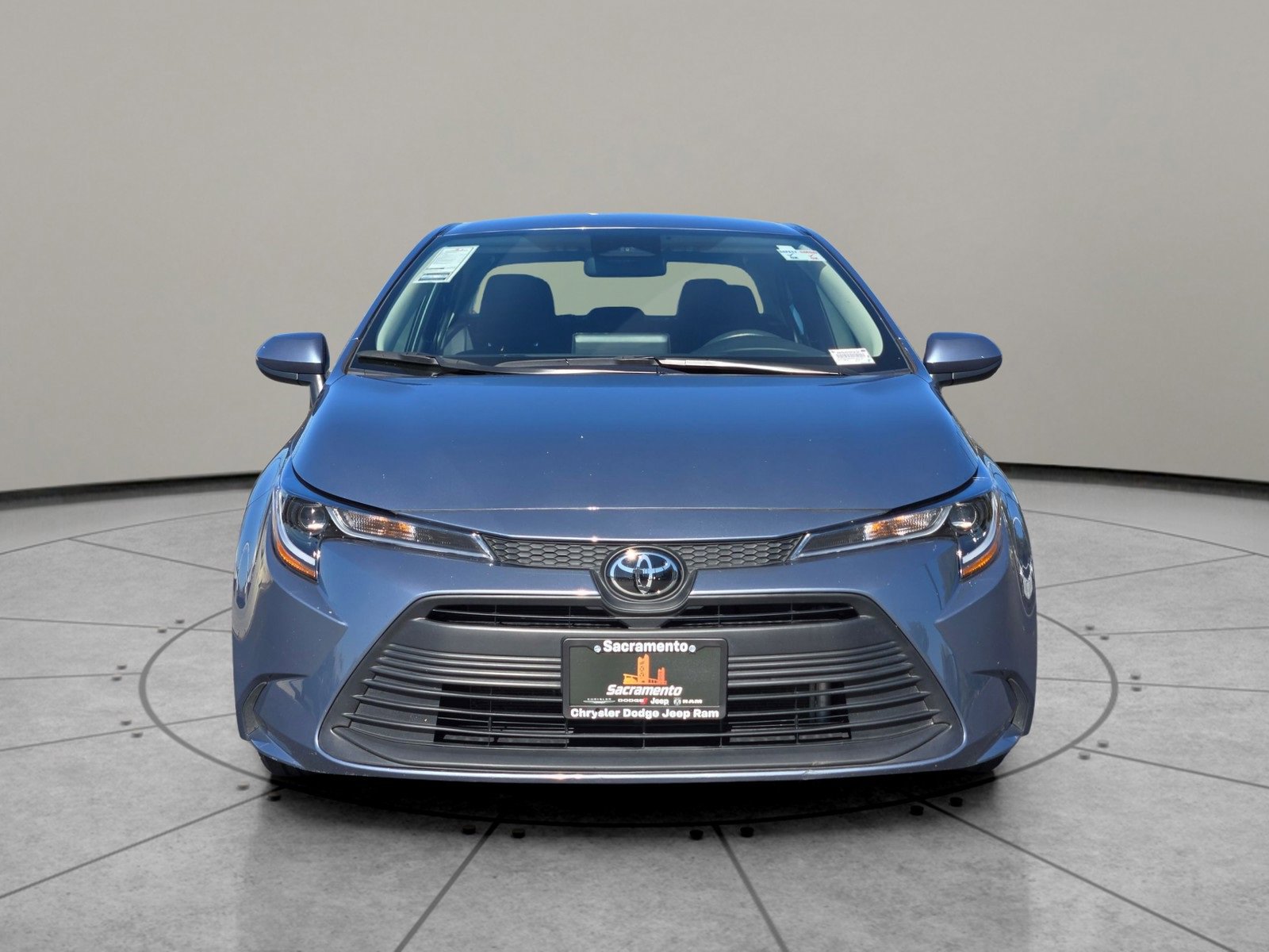 Used 2024 Toyota Corolla LE image 2