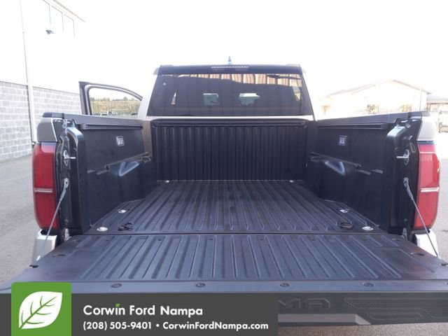 Used 2025 Toyota Tacoma SR5 image 27