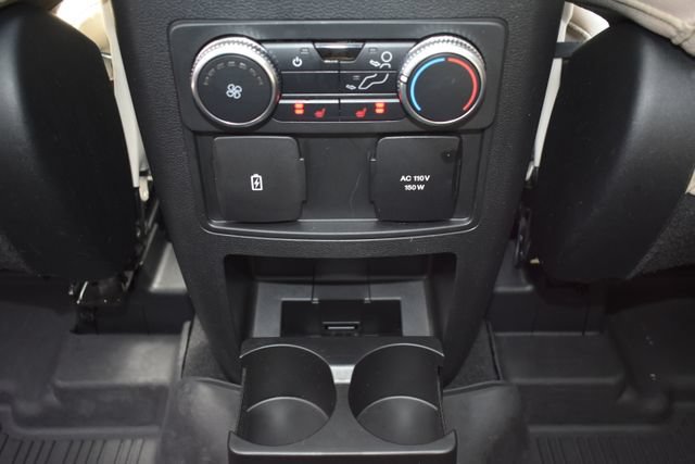 Used 2022 Ford Explorer Limited w/ Limited Technology Package AWD/4WD image 42