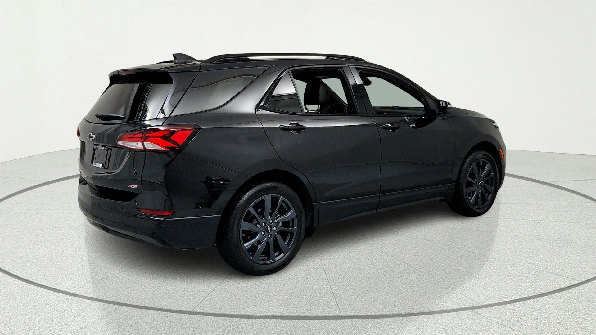 Used 2024 Chevrolet Equinox RS FWD image 5