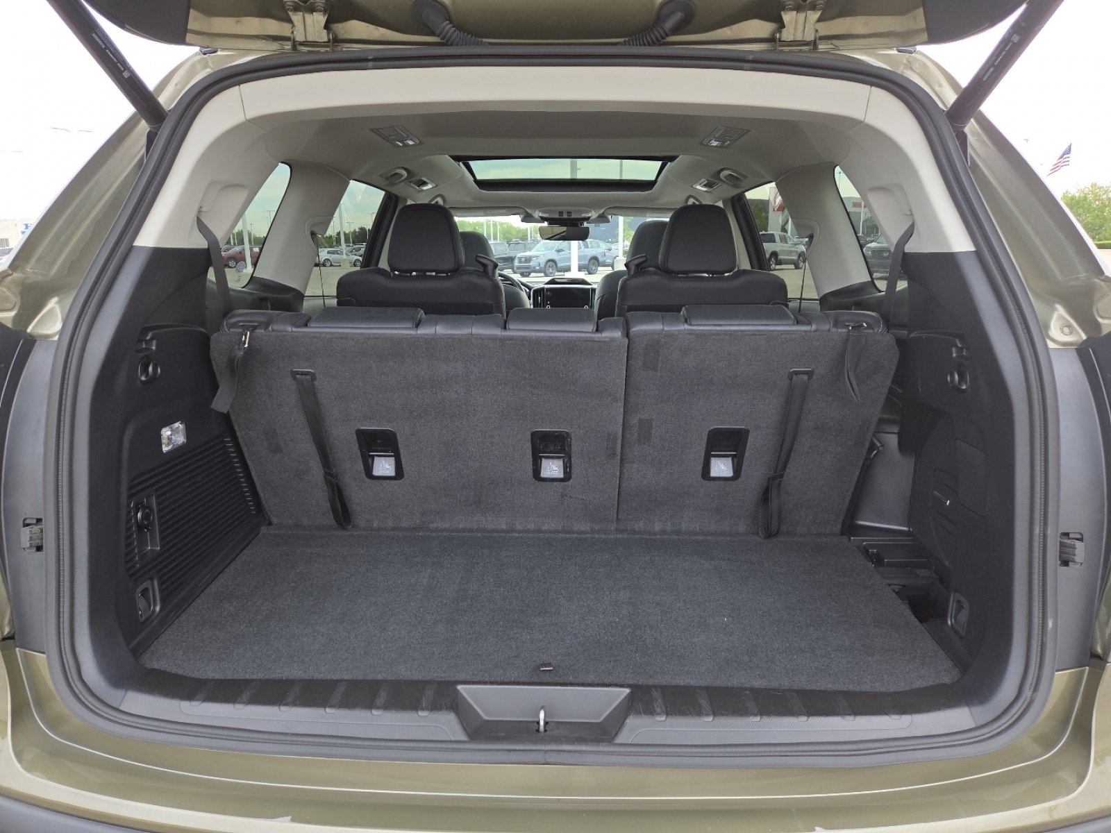 Used 2024 Subaru Ascent Limited w/ Technology Package AWD/4WD image 21