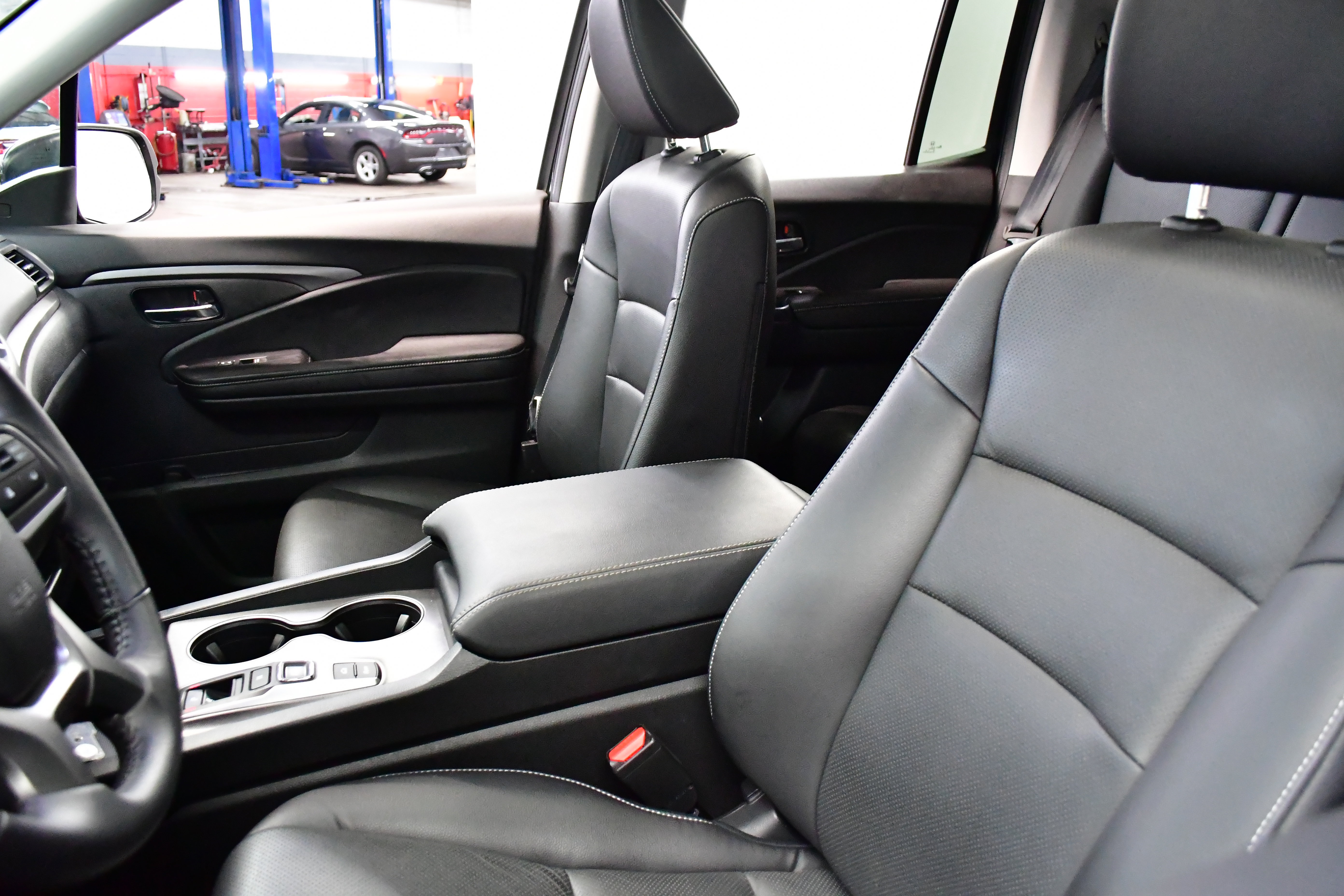 Used 2025 Honda Ridgeline RTL image 9