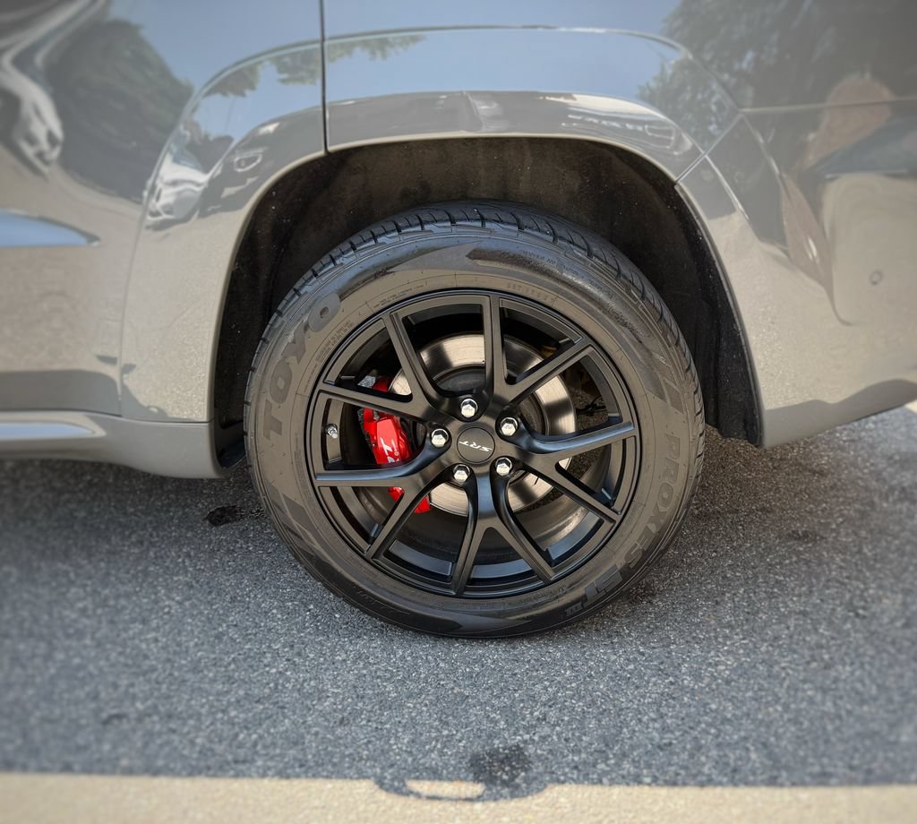 Used 2021 Jeep Grand Cherokee SRT AWD/4WD image 16