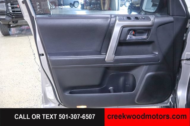 Used 2020 Toyota 4Runner SR5 Premium AWD/4WD image 43