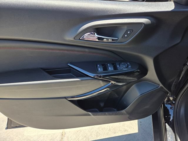 Certified 2025 Chevrolet Trax RS w/ Driver Confidence Package FWD image 17