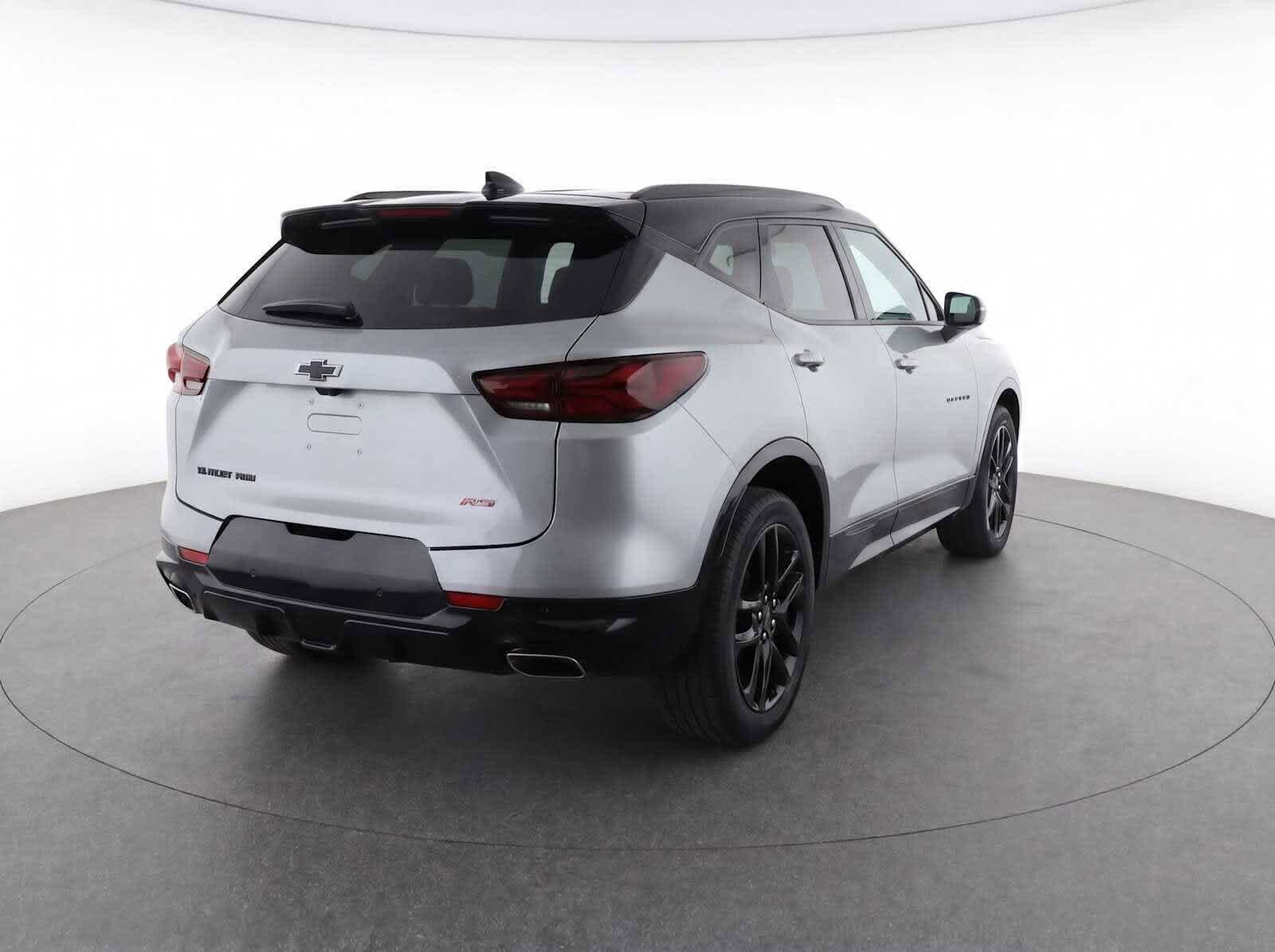 Used 2023 Chevrolet Blazer RS w/ Driver Confidence II Package AWD/4WD image 5