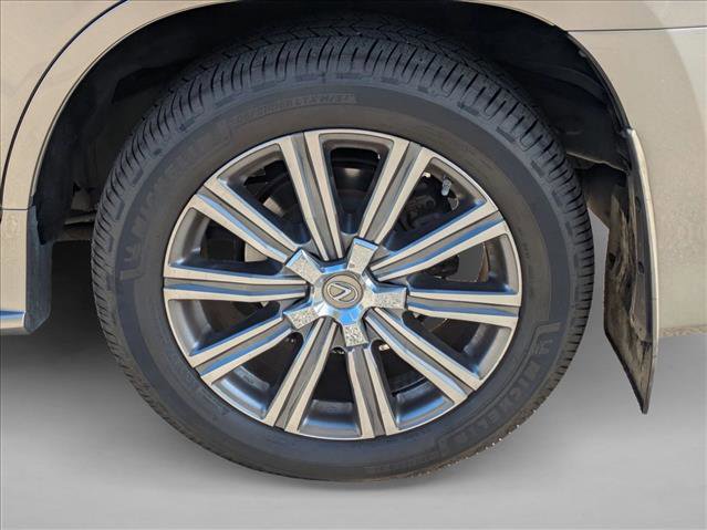 Used 2017 Lexus LX 570 4WD image 7