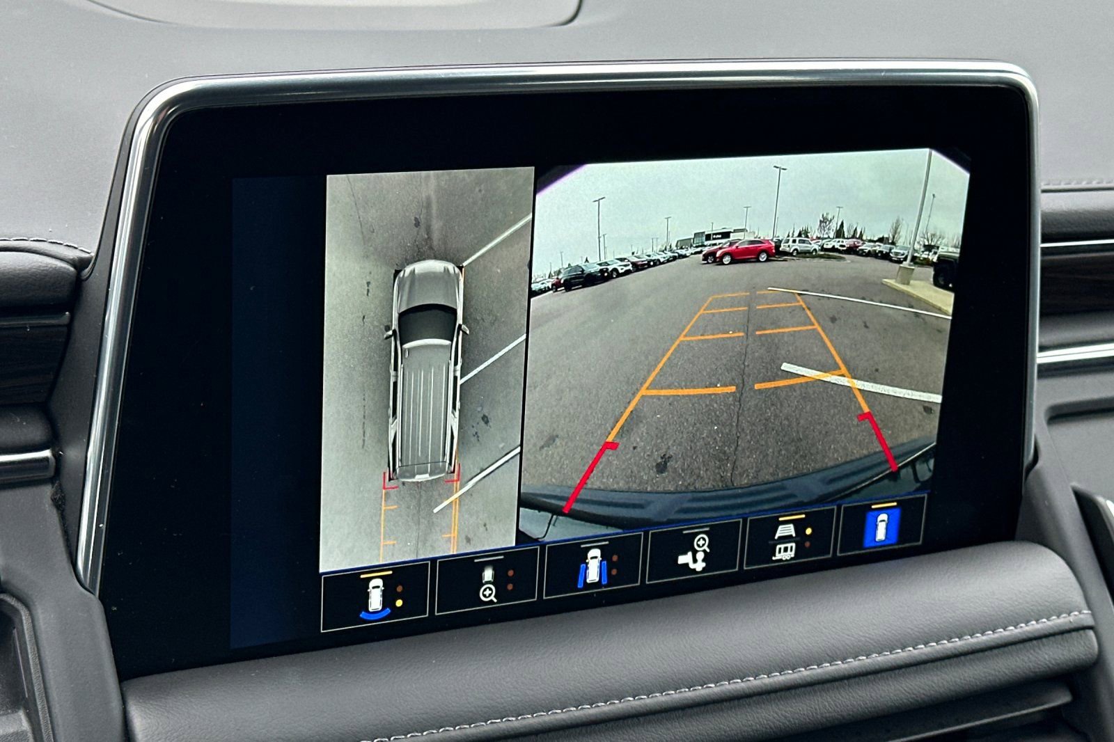 Used 2023 Chevrolet Tahoe Z71 w/ Z71 Off-Road Package image 20