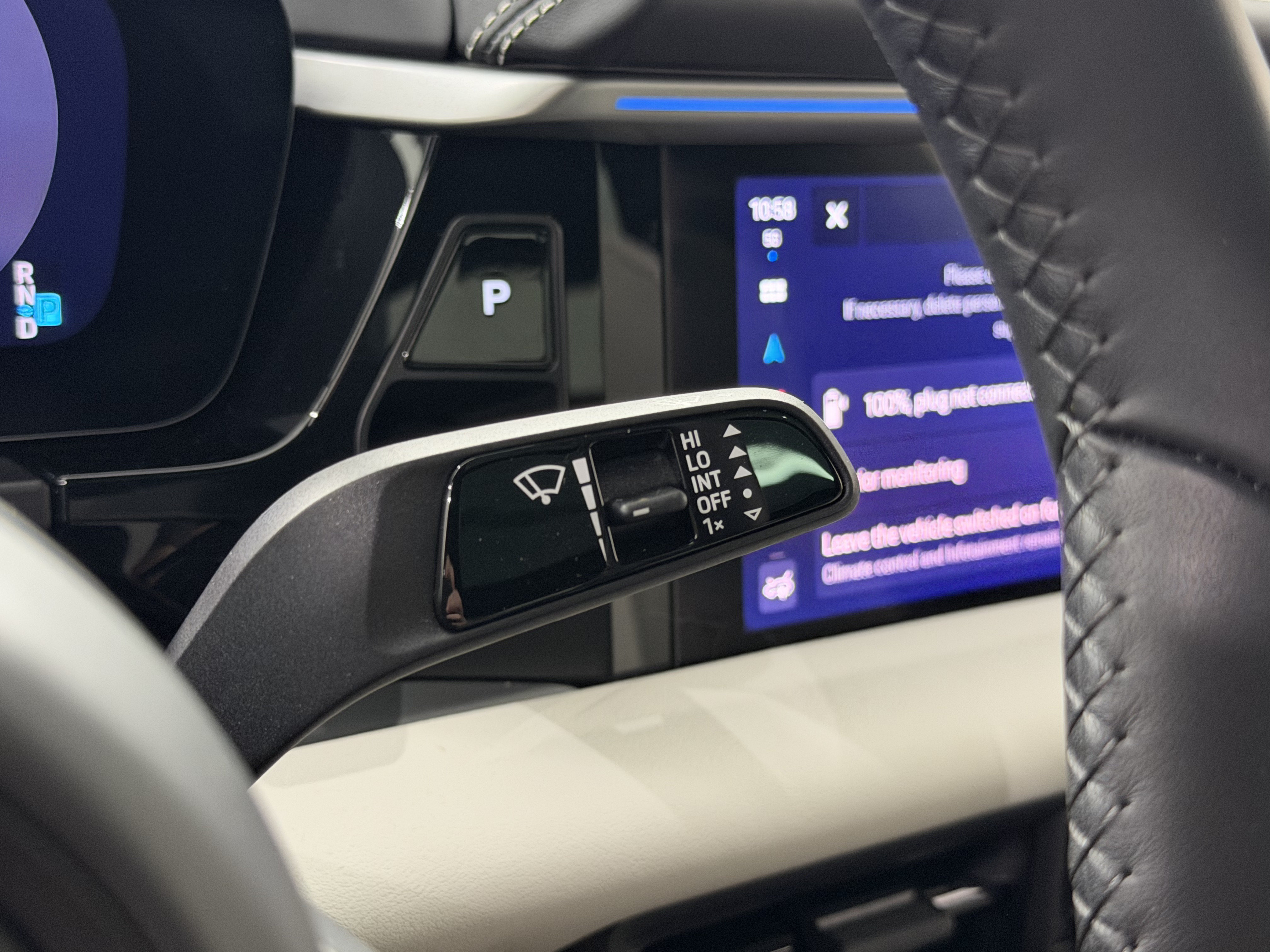 Certified 2025 Porsche Macan 4 Electric AWD/4WD image 52