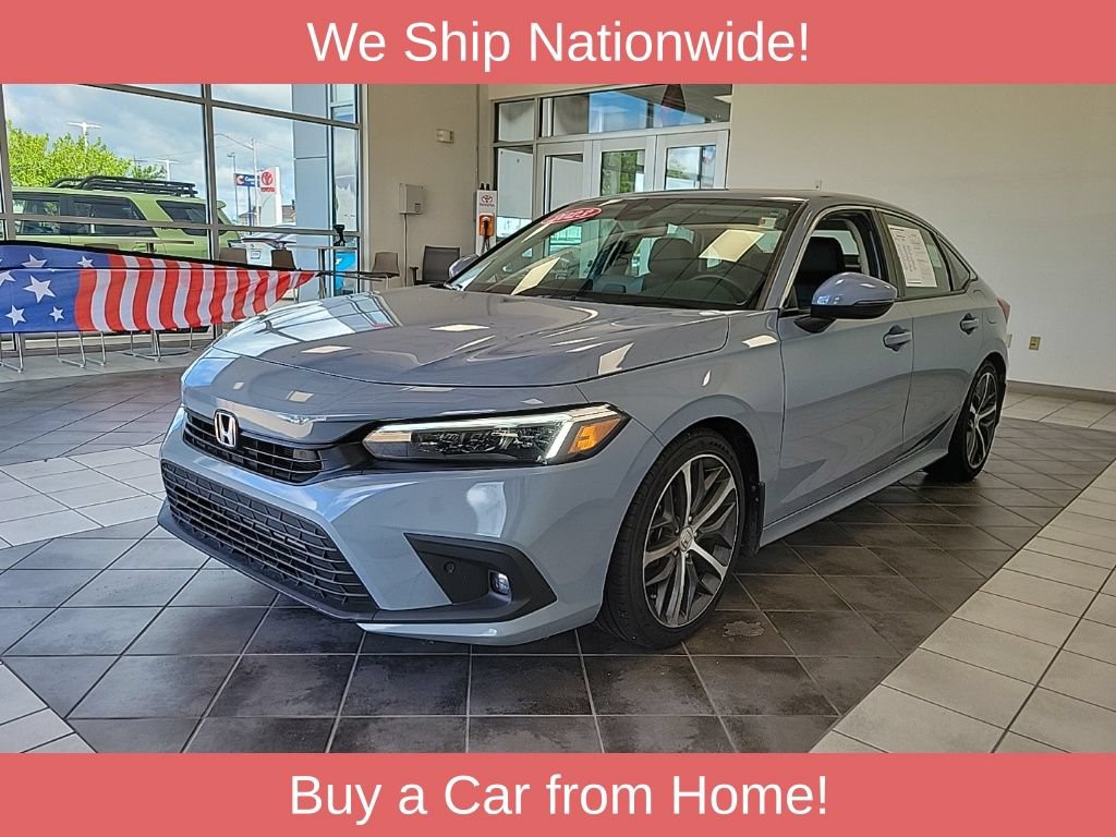 Used 2023 Honda Civic Touring image 2