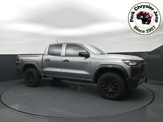 Used 2024 Chevrolet Colorado Trail Boss w/ Advanced Trailering Package AWD/4WD image 1