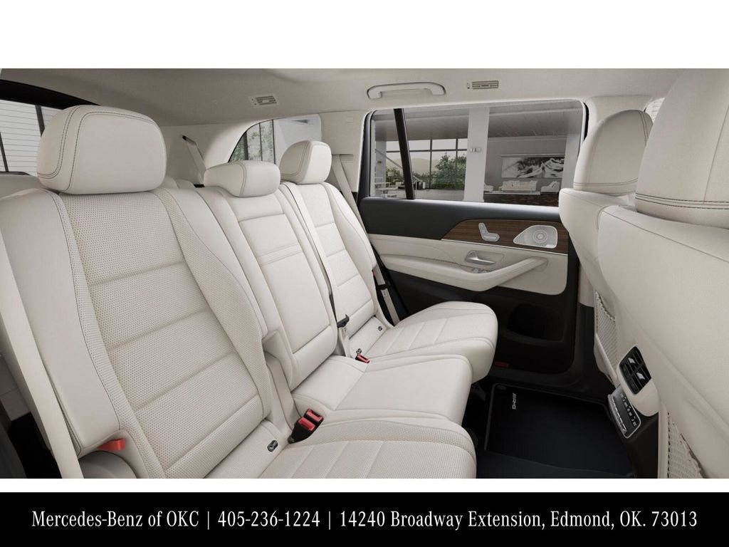 New 2026 Mercedes-Benz GLS 450 4MATIC image 5