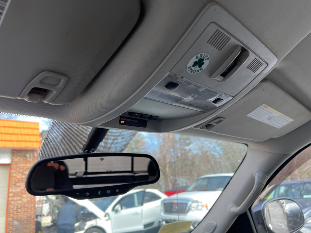 Used 2010 GMC Sierra 1500 SLT w/ All-Terrain Package image 19