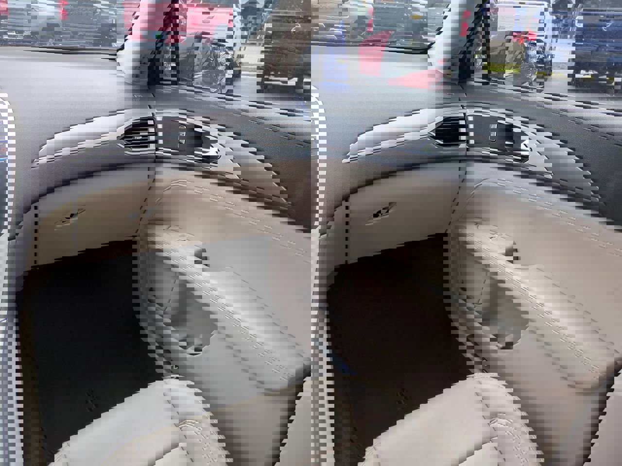 Used 2017 Lincoln MKZ Premiere image 16