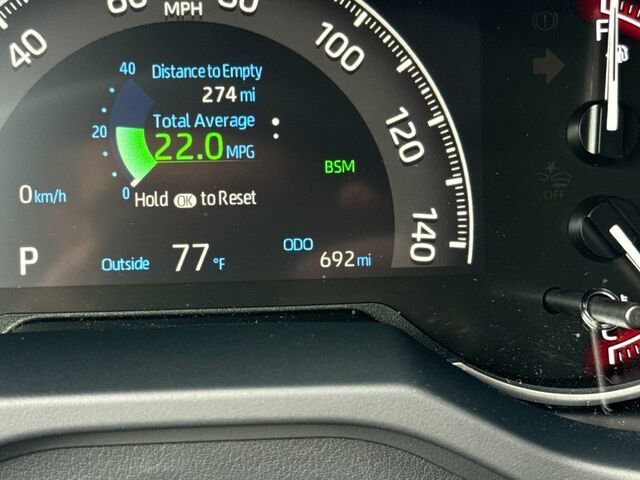 Used 2025 Toyota RAV4 XLE Premium image 32