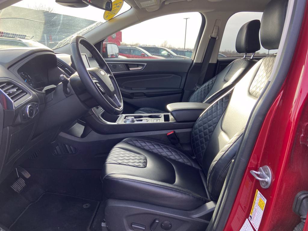 Used 2023 Ford Edge Titanium AWD/4WD image 11