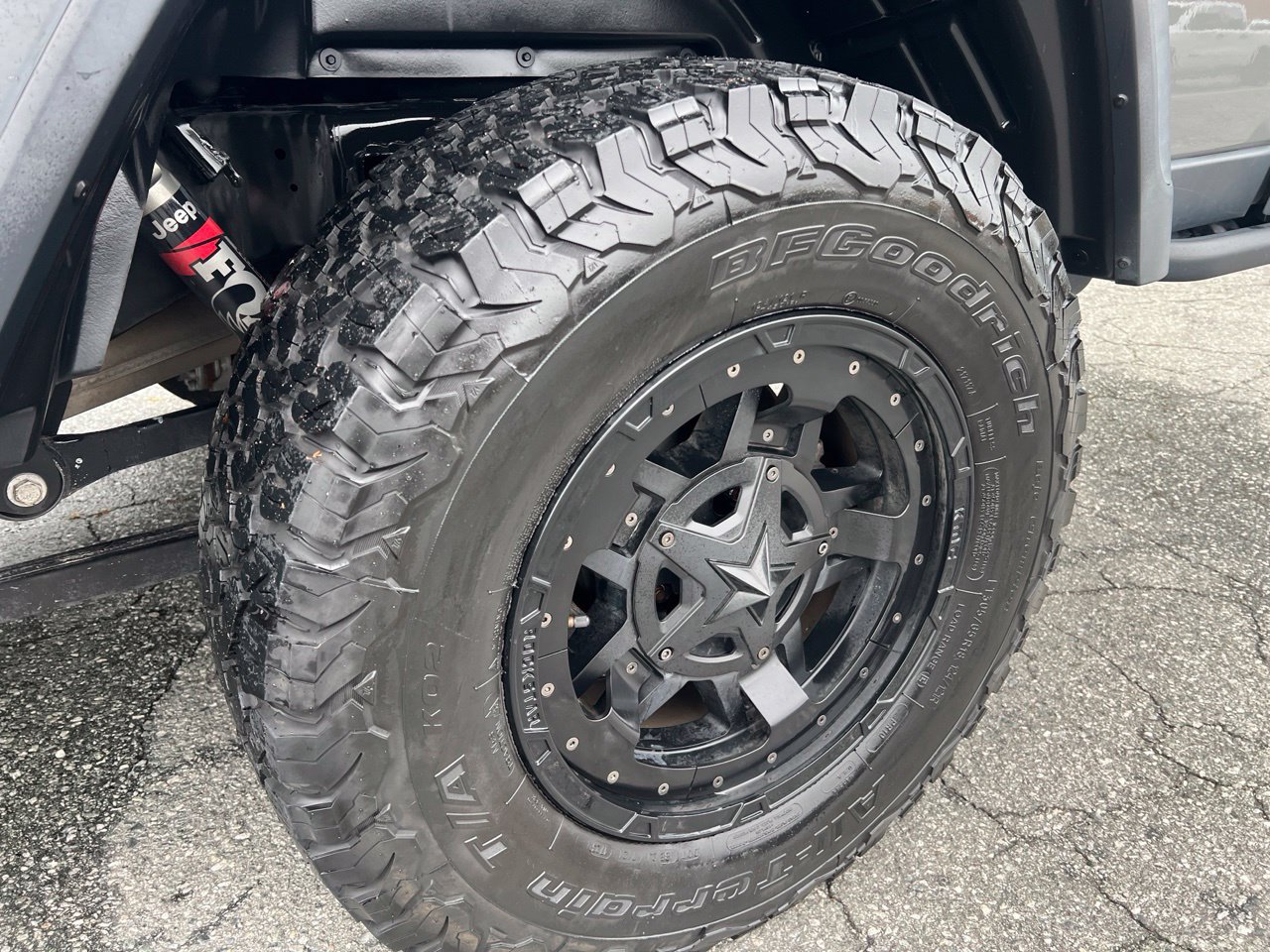 Used 2021 Jeep Gladiator Rubicon AWD/4WD image 13