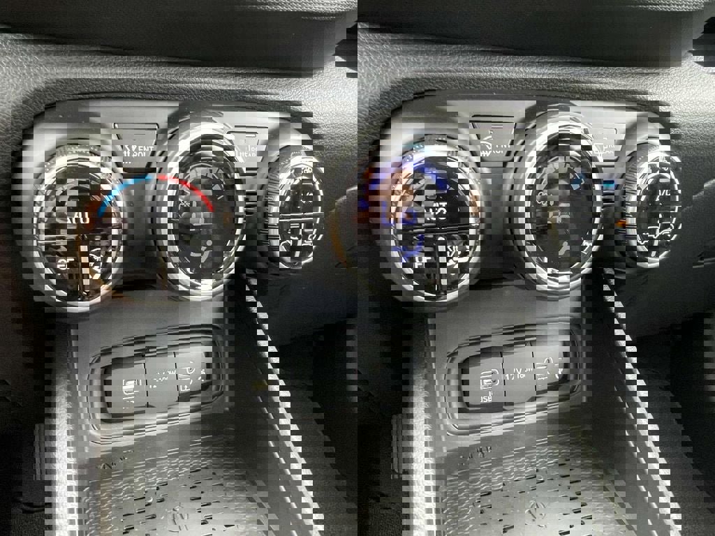 New 2026 Hyundai Venue SEL image 16