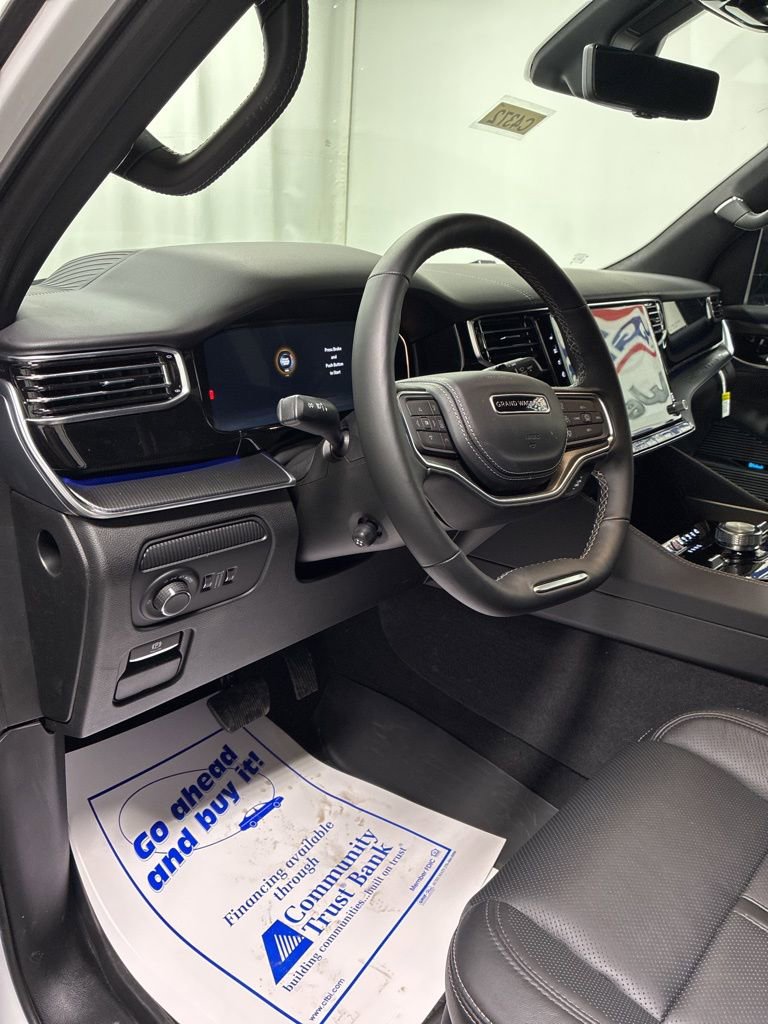 New 2026 Jeep Grand Wagoneer Summit w/ Premium Group III image 11