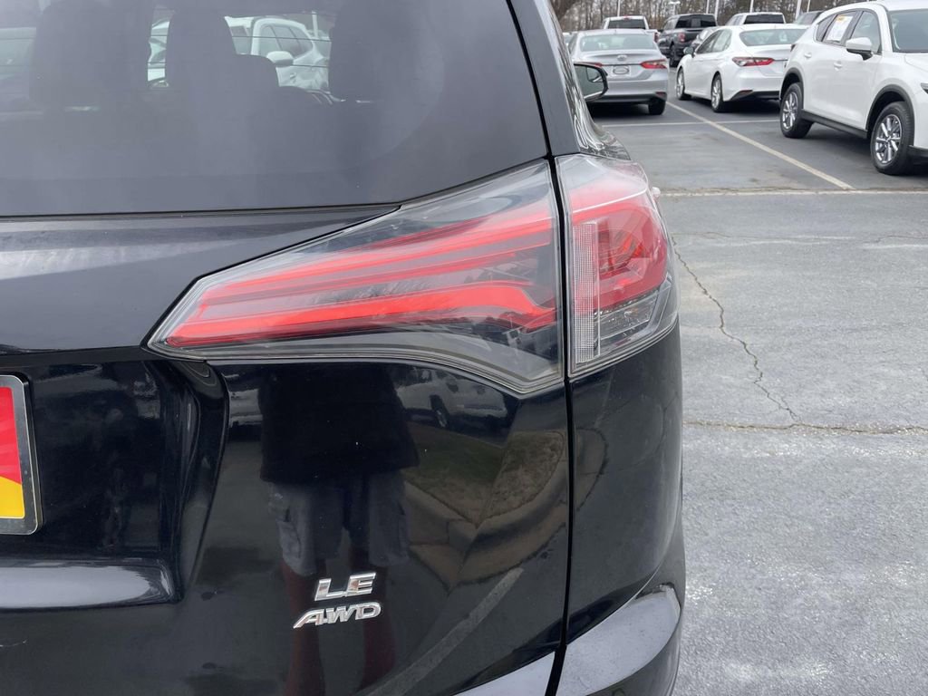 Used 2017 Toyota RAV4 LE w/ All Weather Liner Package image 17