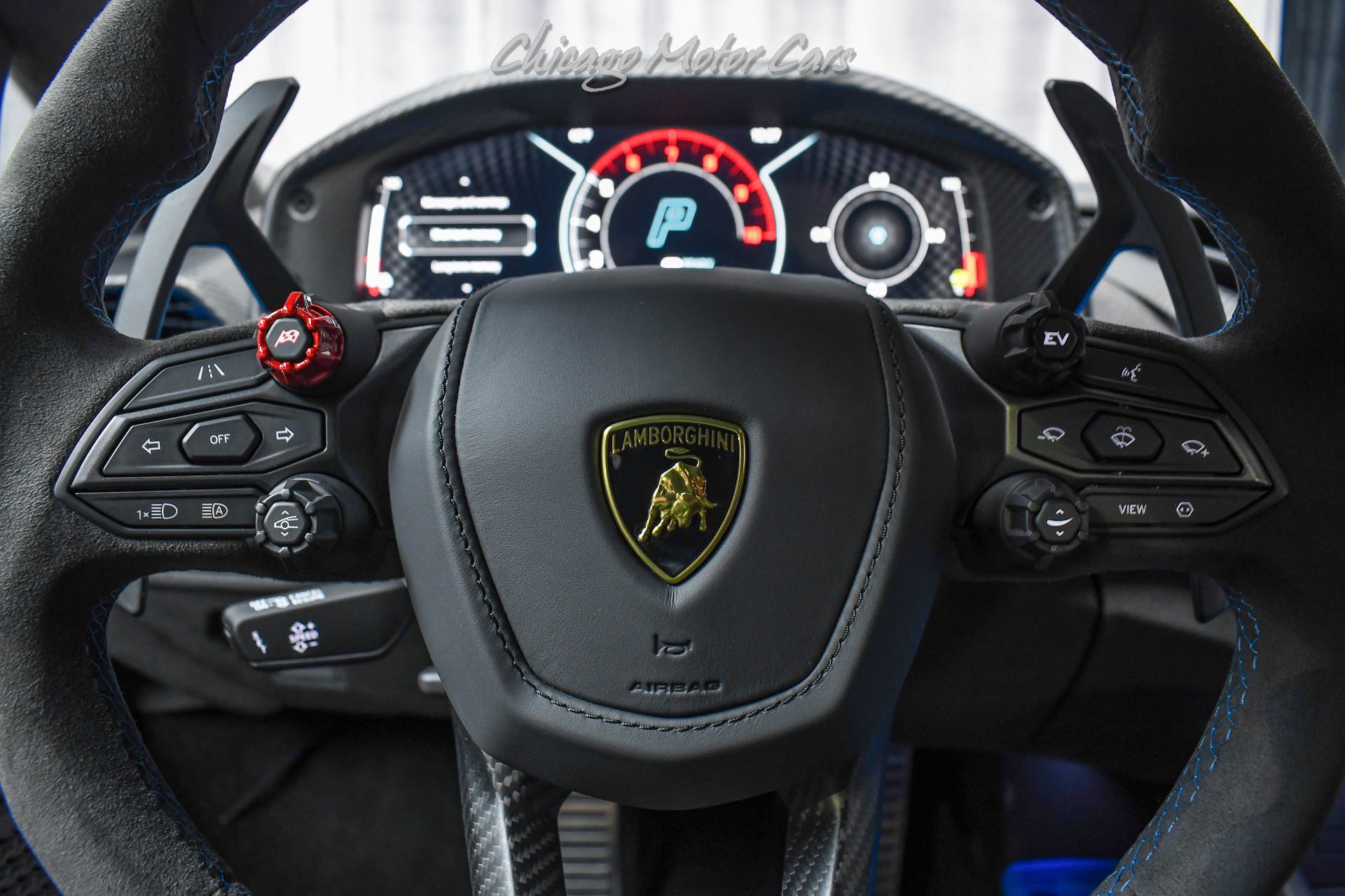 Used 2025 Lamborghini Revuelto image 10