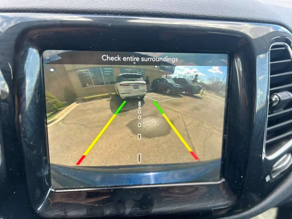 Used 2017 Jeep Compass Limited AWD/4WD image 15