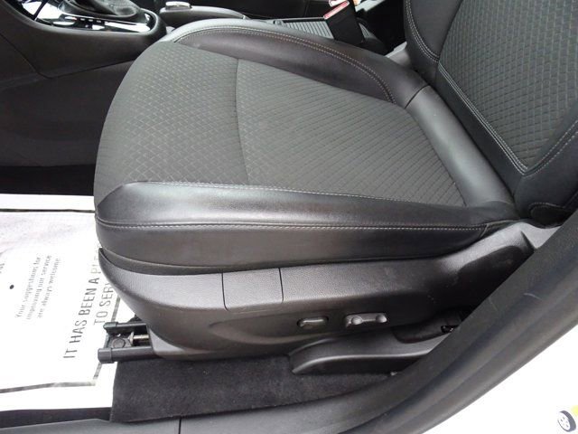 Used 2022 Buick Encore Preferred w/ Safety Package AWD/4WD image 9