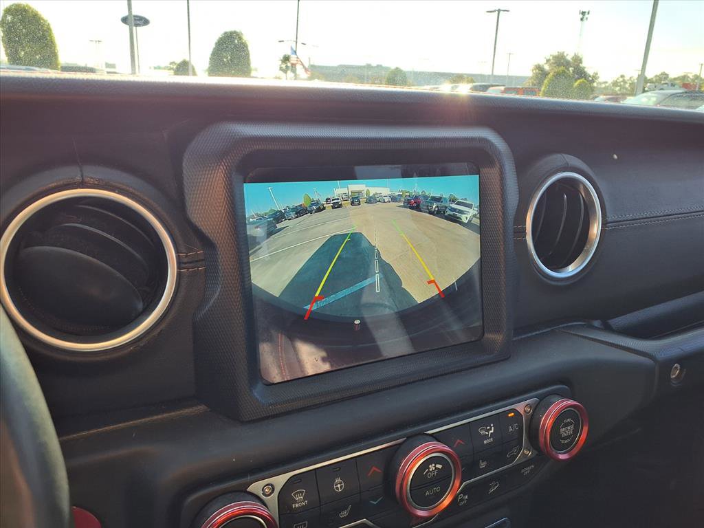 Used 2018 Jeep Wrangler Unlimited Rubicon image 16