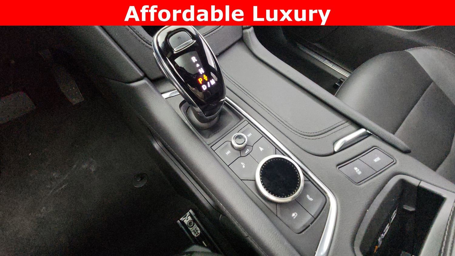 Used 2025 Cadillac XT5 Premium Luxury AWD/4WD image 20